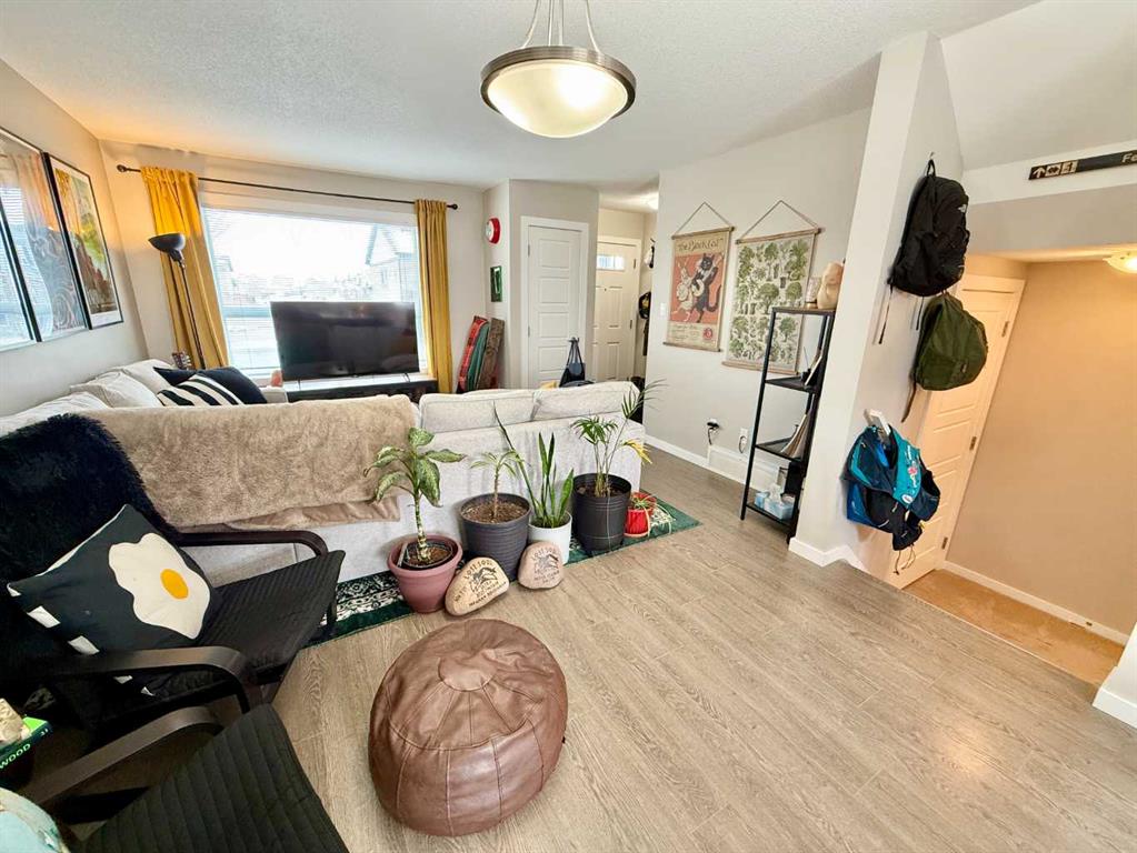 Picture for 3, 1134 Keystone Road W