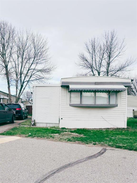 Picture for 18, 2300 13 Street N