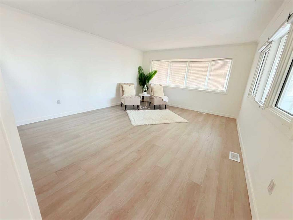 Picture for 18, 2300 13 Street N