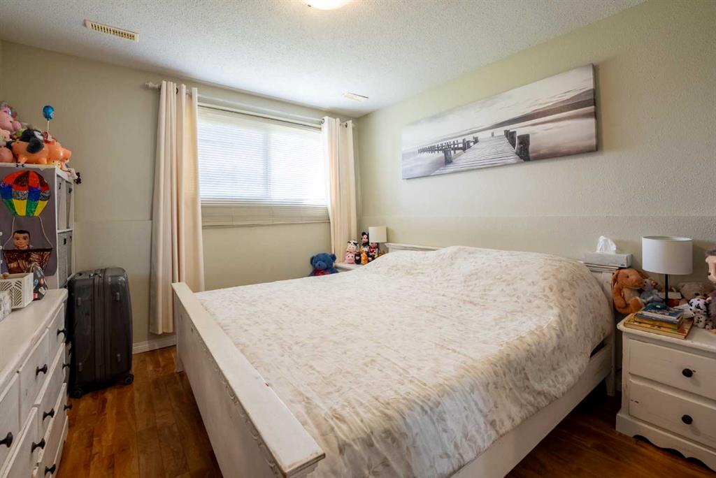 Picture for 1, 29 Meadowlark Boulevard N