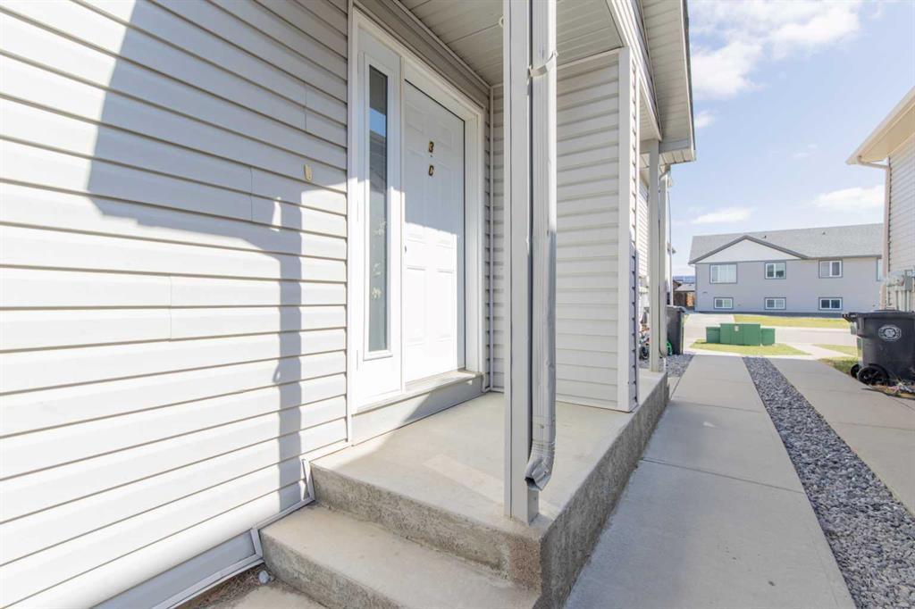 Picture for 3(C), 4406 Lake Drive 