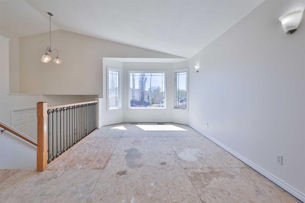 Picture for 406 Kodiak Boulevard N