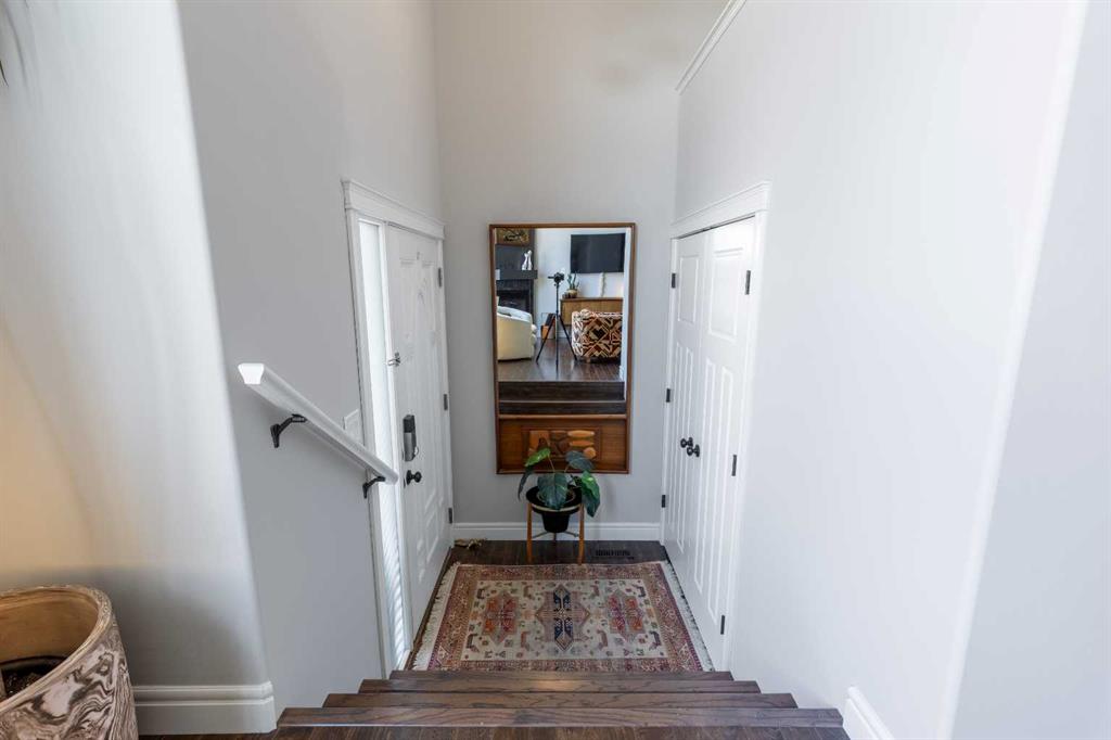 Picture for 5, 16 Sunridge Boulevard W