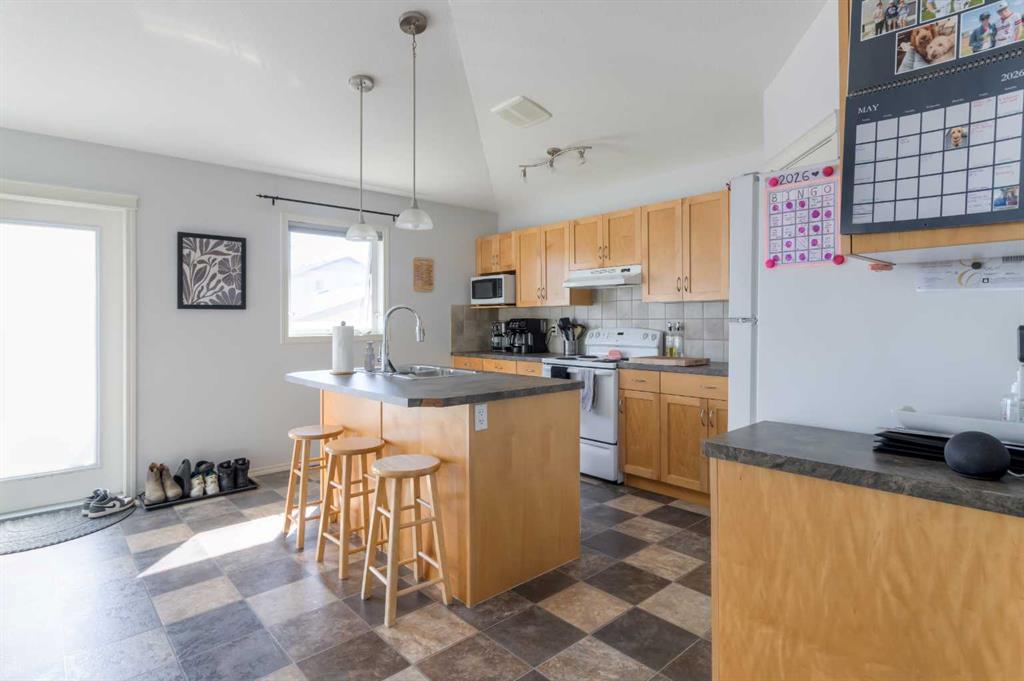 Picture for 111 Mt Sundance Crescent W