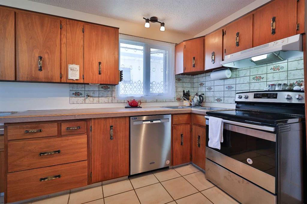 Picture for 204 Ryerson Road W
