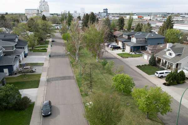 Picture for 418 Dieppe Boulevard S