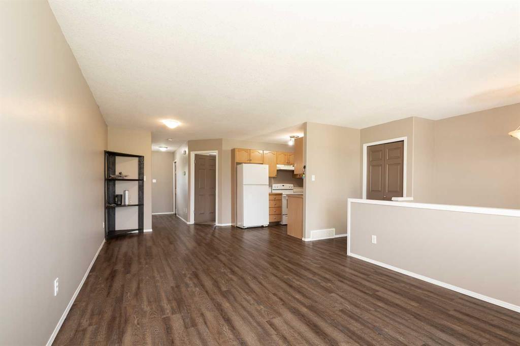Picture for 15 Blackfoot Boulevard W
