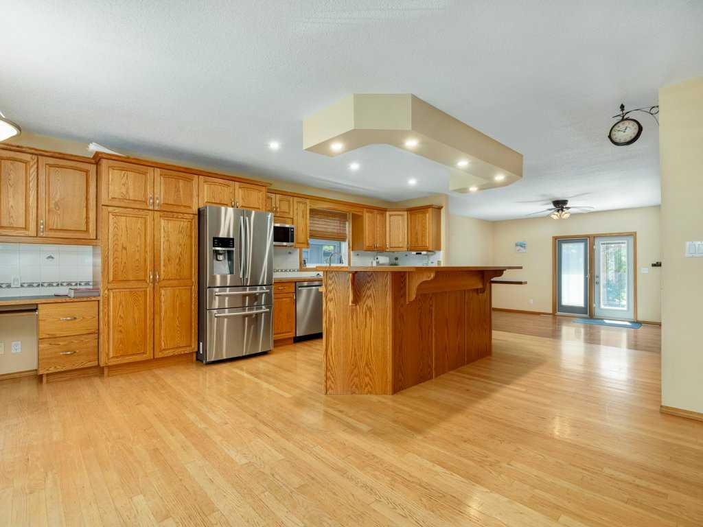 Picture for 51 Wildwood Crescent W