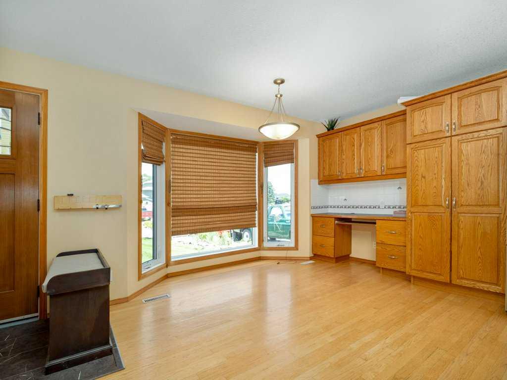 Picture for 51 Wildwood Crescent W
