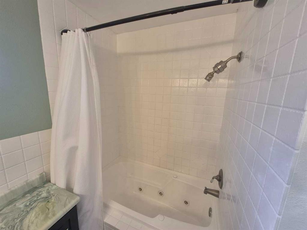 Picture for 1, 20 Laval Boulevard W https://www.cirrealty.ca/reb/ldar/7/A2265057_25.jpg