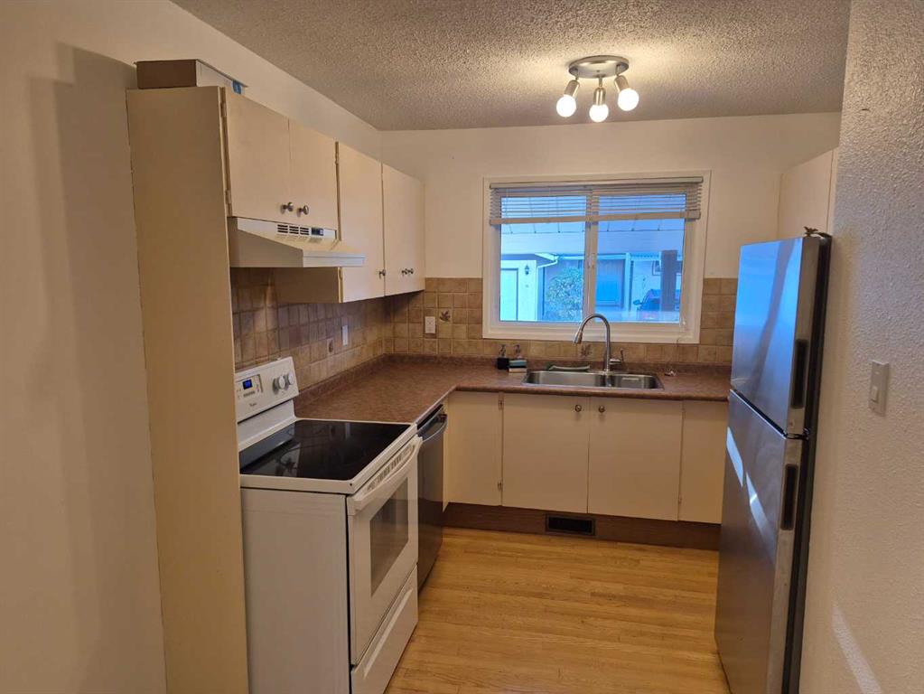 Picture for 1, 20 Laval Boulevard W https://www.cirrealty.ca/reb/ldar/7/A2265057_4.jpg