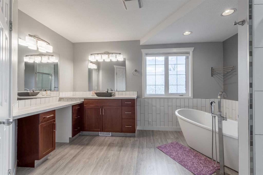 Picture for 326 Stephens Avenue  https://www.cirrealty.ca/reb/ldar/7/A2265547_12.jpg