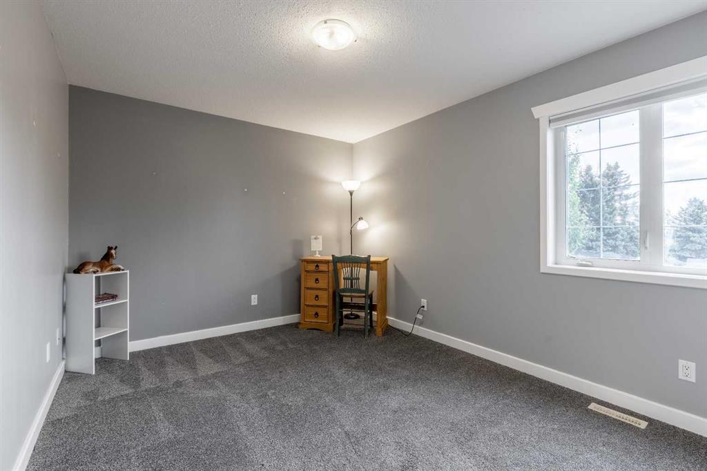 Picture for 326 Stephens Avenue  https://www.cirrealty.ca/reb/ldar/7/A2265547_15.jpg