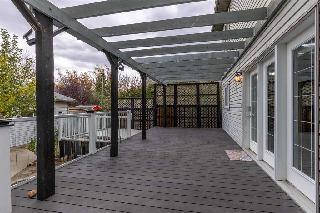 Picture for 326 Stephens Avenue  https://www.cirrealty.ca/reb/ldar/7/A2265547_22.jpg