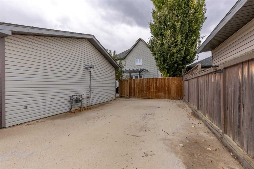 Picture for 326 Stephens Avenue  https://www.cirrealty.ca/reb/ldar/7/A2265547_25.jpg
