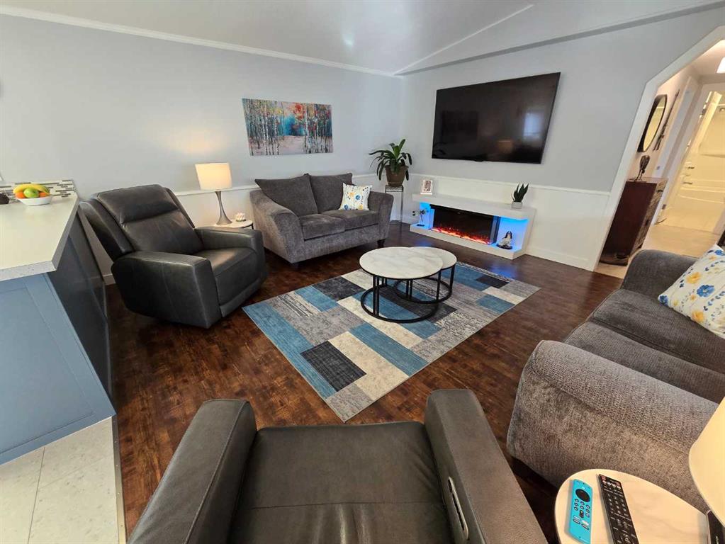 Picture for 2906 30 Avenue S