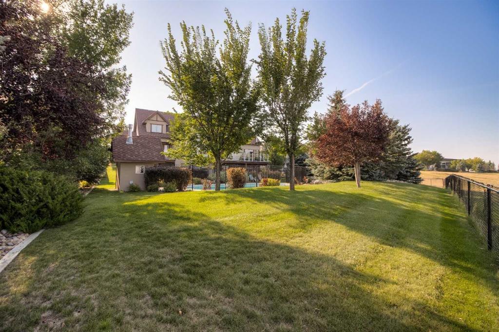 Picture for 210 Sandstone Place S