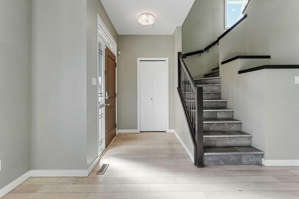 Picture for 547 Blackwolf Boulevard N