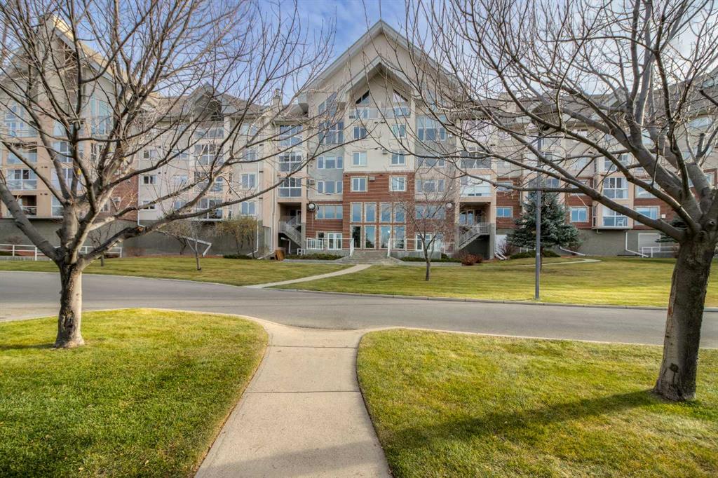 Picture for 240, 100 2 Avenue S