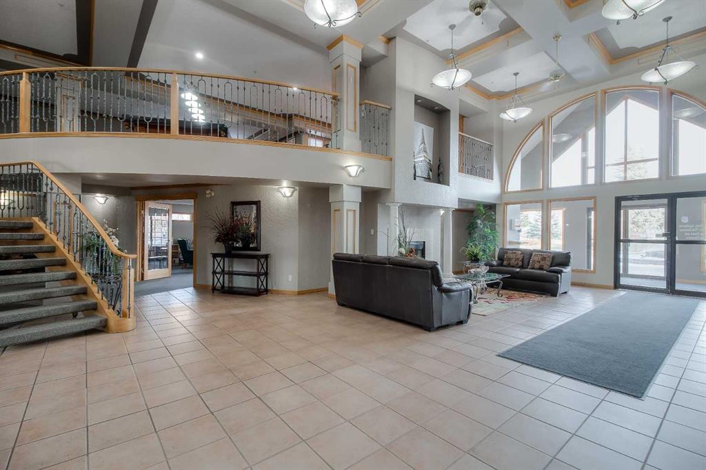 Picture for 240, 100 2 Avenue S