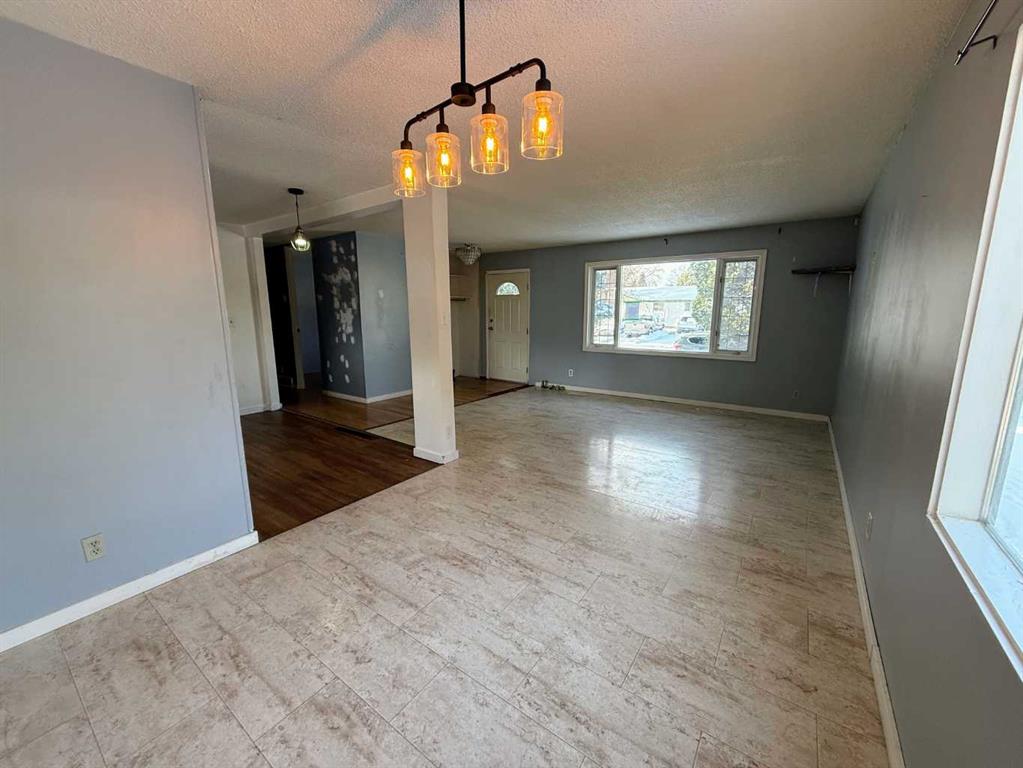 Picture for 222 Eagle Road N