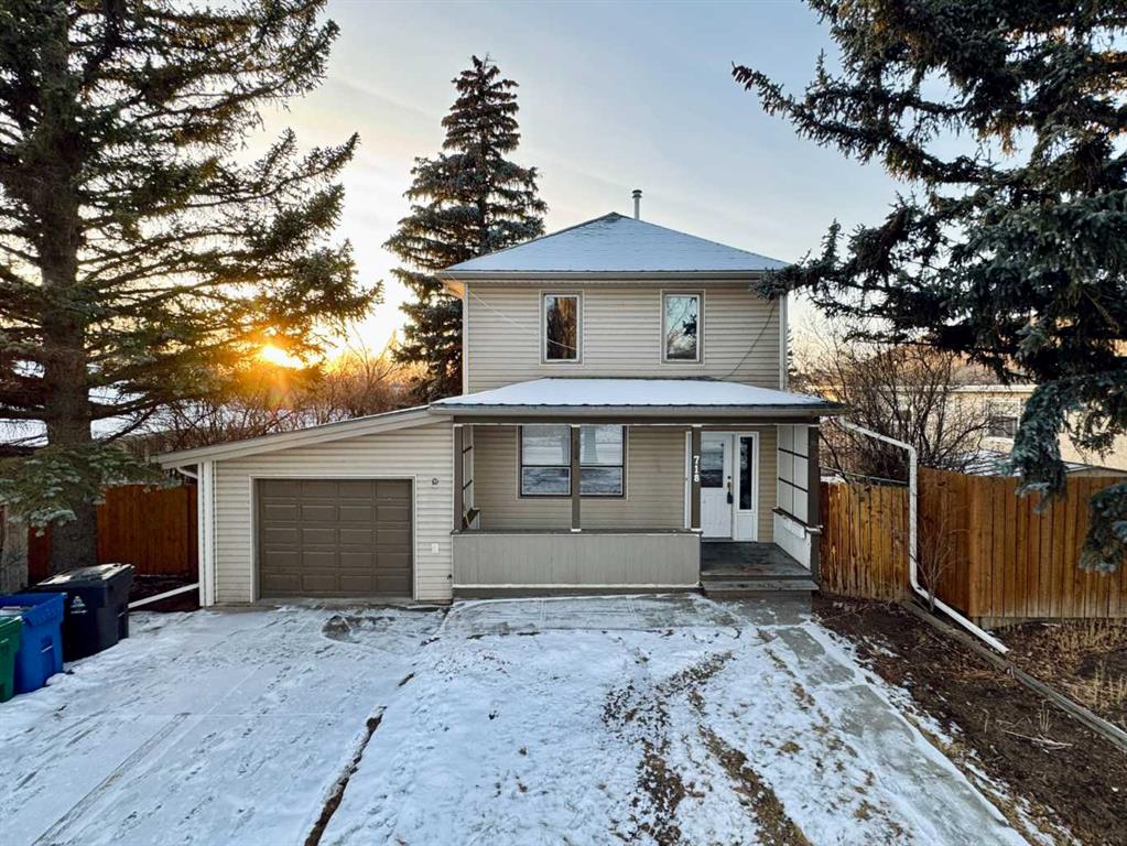 Picture for 718 10 Street S