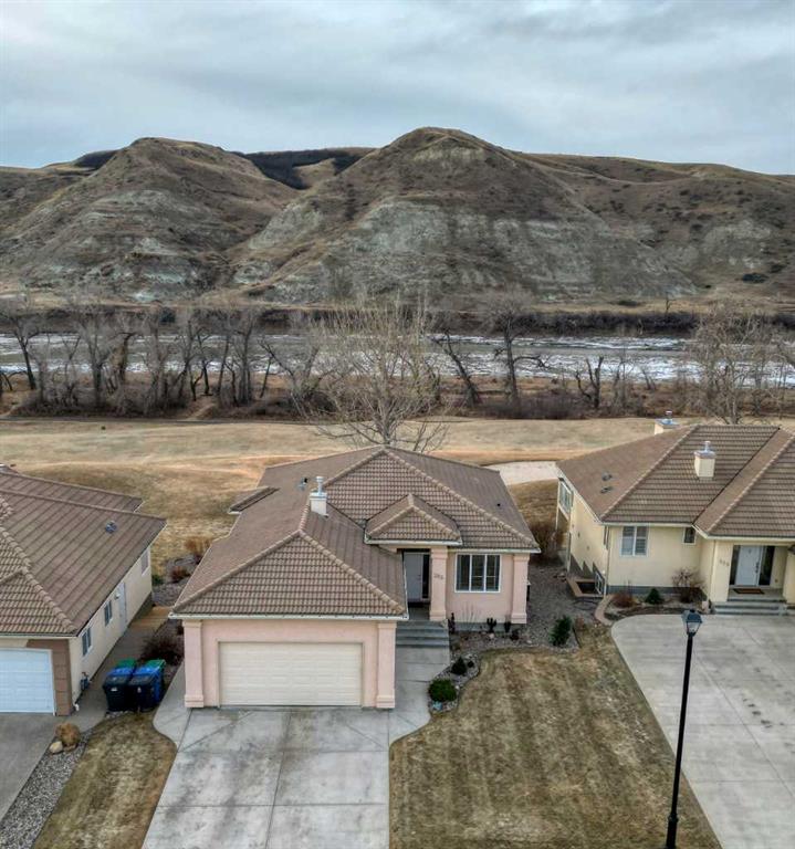 Picture for 325 Canyon Boulevard W