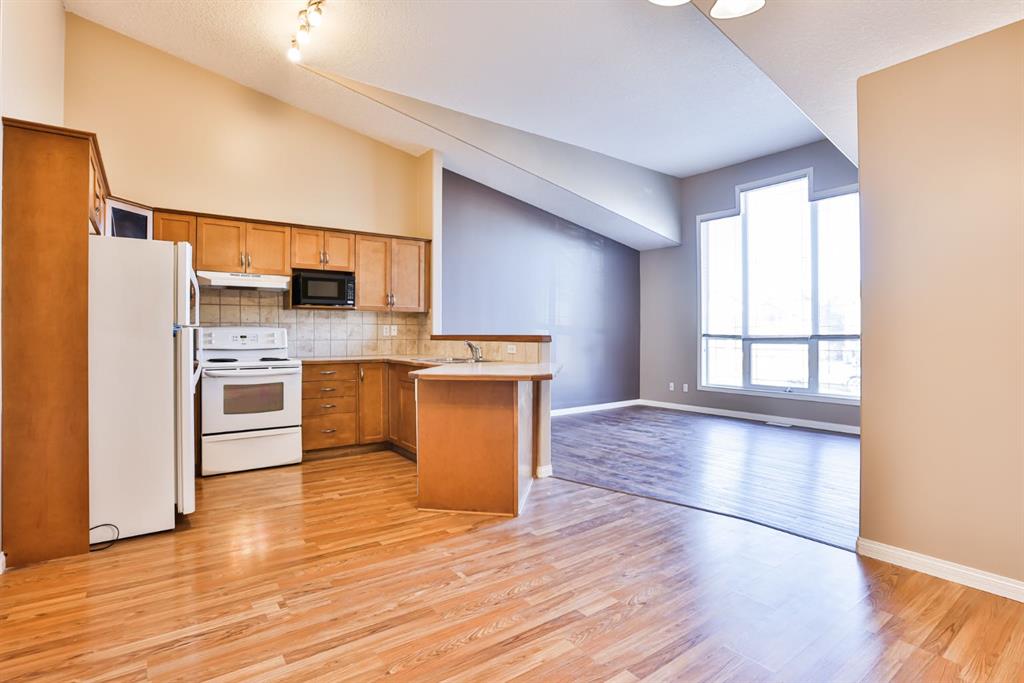 Picture for 326 Lynx Crescent N