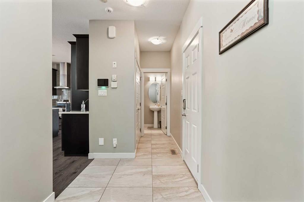 Picture for 622 Moonlight Lane W