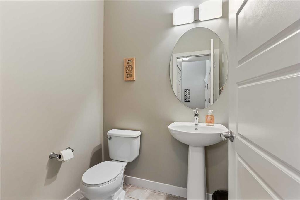 Picture for 622 Moonlight Lane W