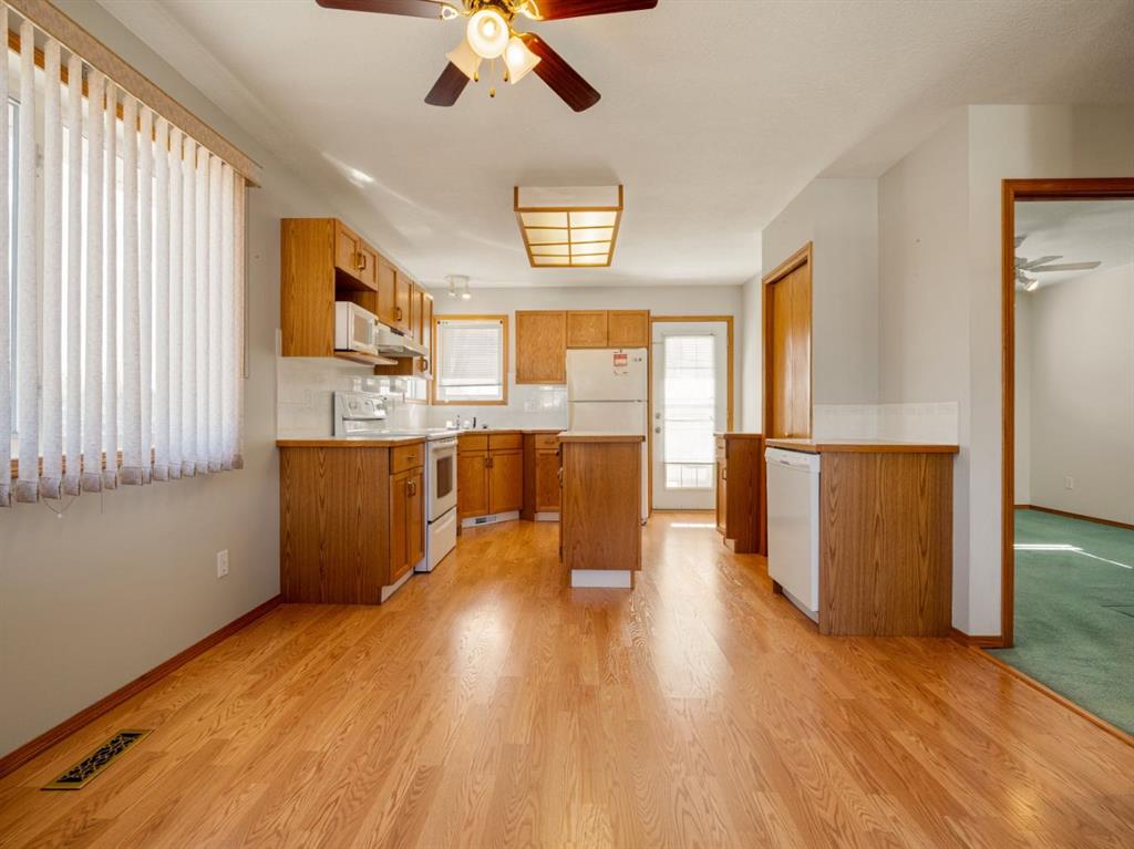 Picture for 40 Chilcotin Road W