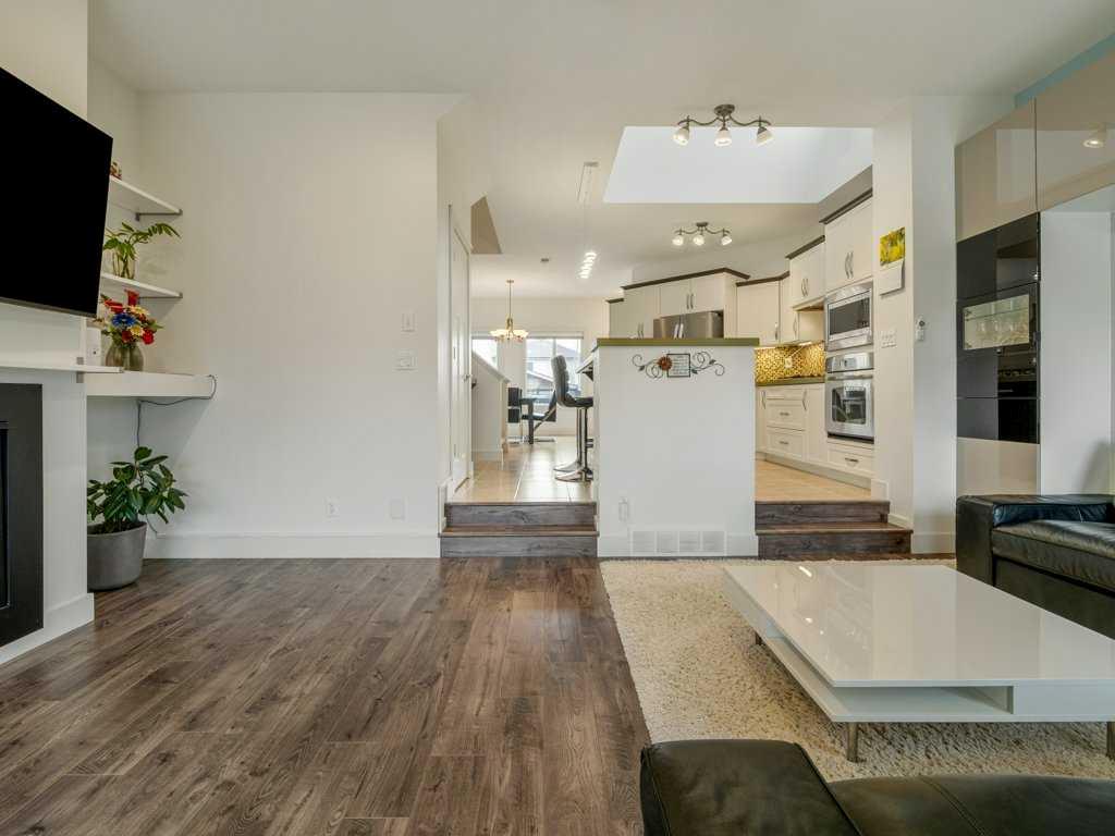 Picture for 406 Twinriver Road W