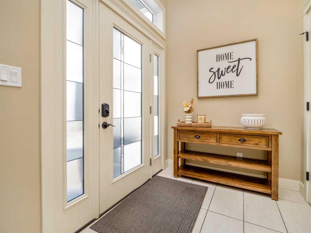 Picture for 525 Sixmile Crescent S