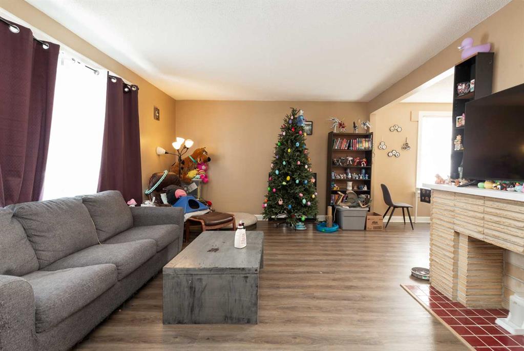 Picture for 920 13 Street S