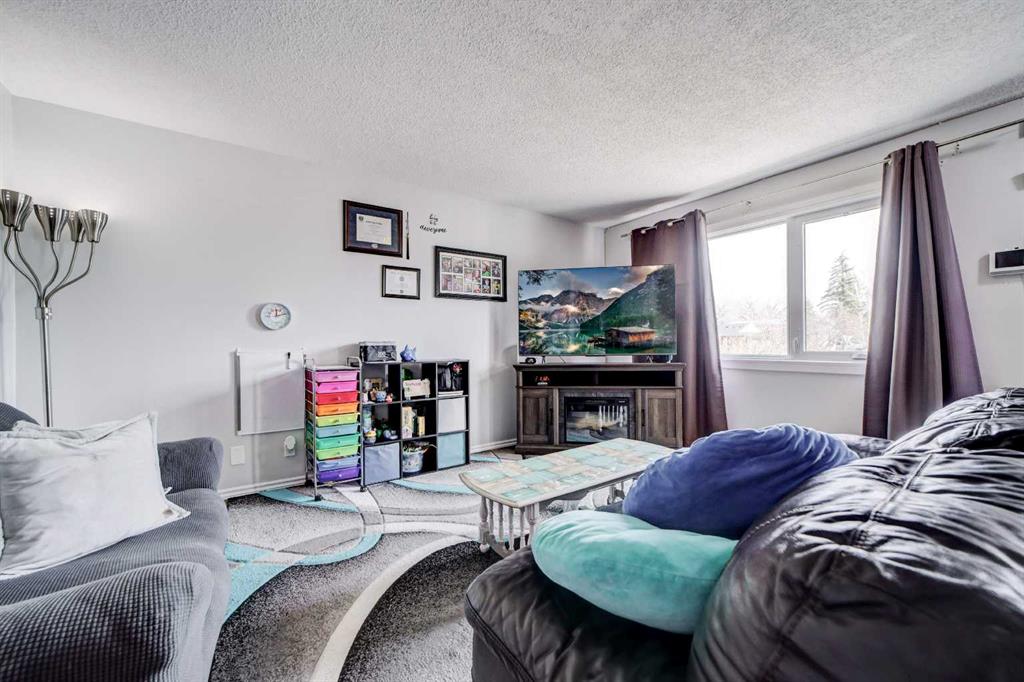 Picture for 237 Lafayette Boulevard W