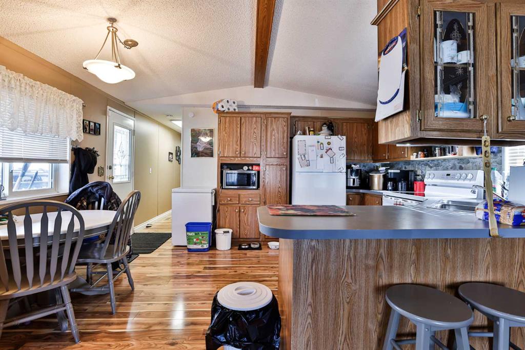 Picture for 41, 2300 13 Street N