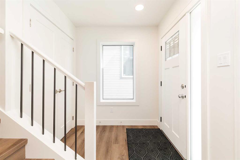 Picture for 561 Malahat Green W