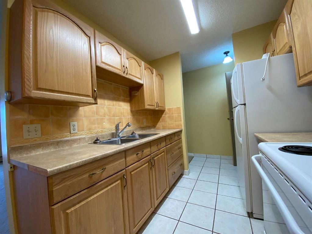 Picture for 310, 8601 22 Avenue 