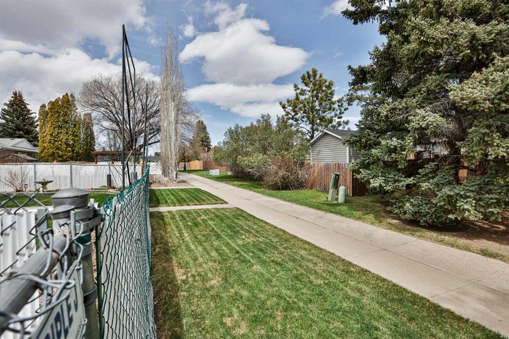 Picture for 1309 Huron Place S