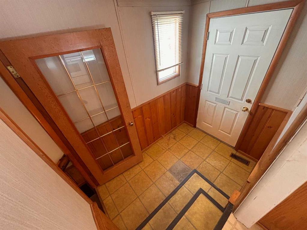 Picture for 1238 8 Street N