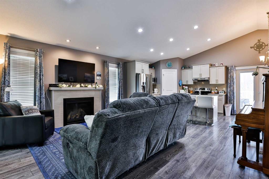 Picture for 223 Couleesprings Terrace S
