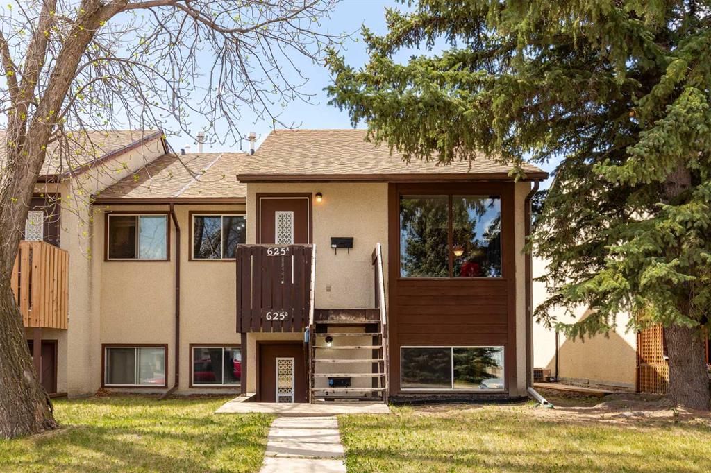 Picture for A&amp;B, 625 Columbia Boulevard W