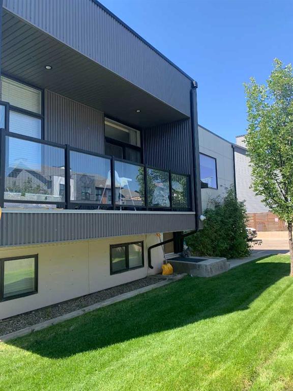Picture for 902, 35 Aquitania Circle W