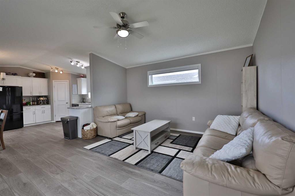 Picture for 5021 Applewood Road 