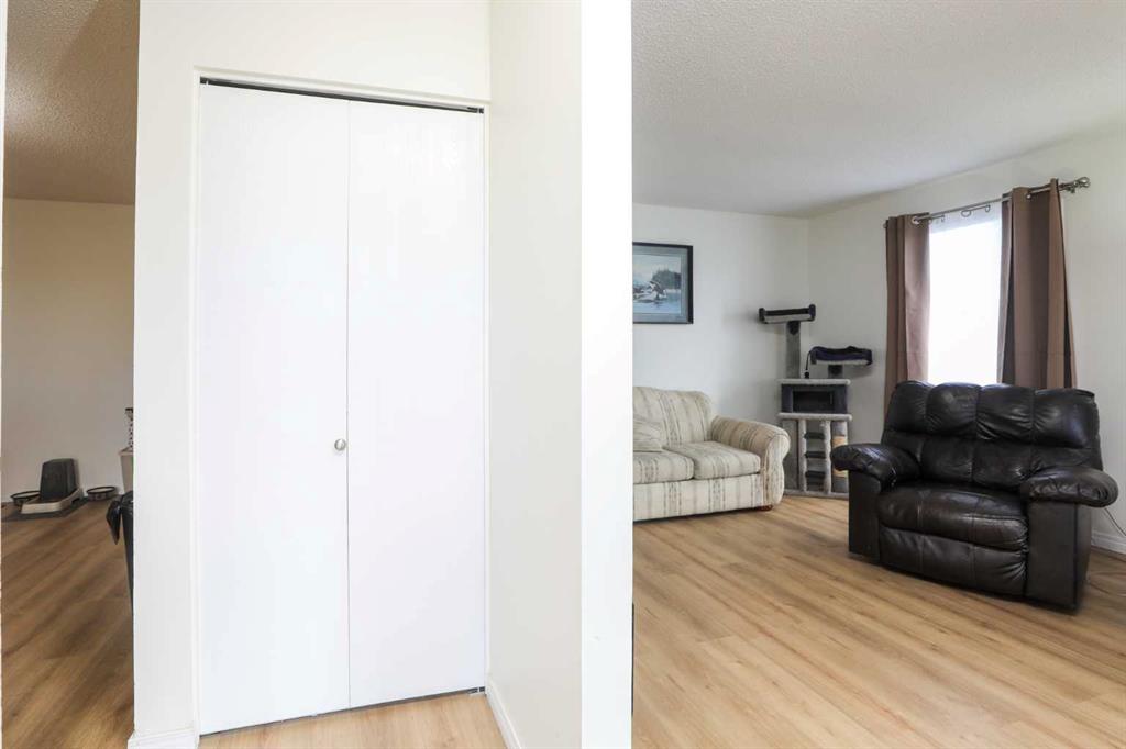 Picture for 101 Temple Boulevard W