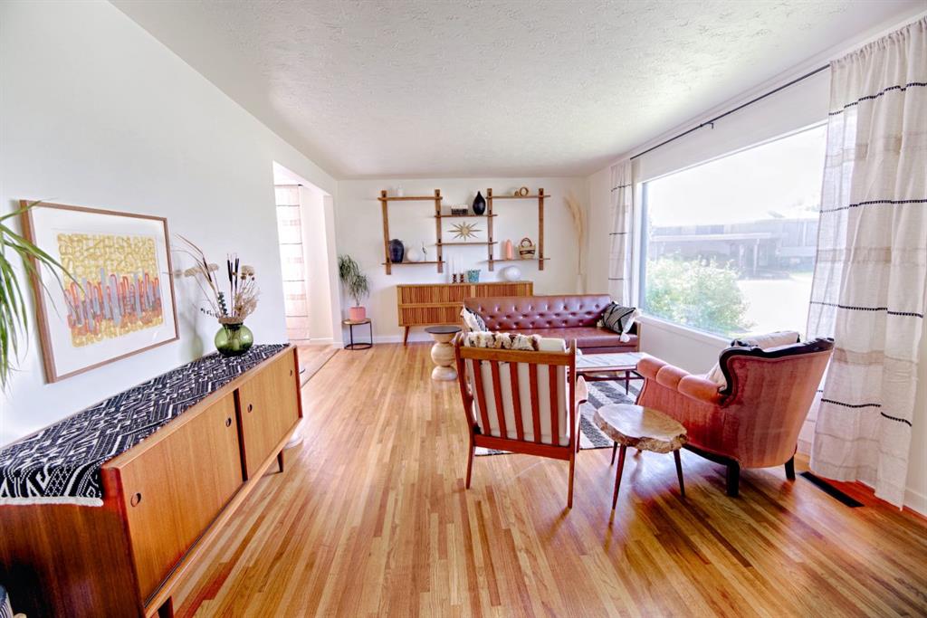 Picture for 1306 29 Street S