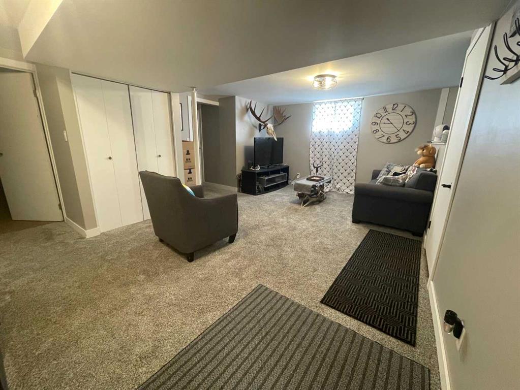 Picture for 520 6 Street W https://www.cirrealty.ca/reb/ldar/8/A2262058_13.jpg