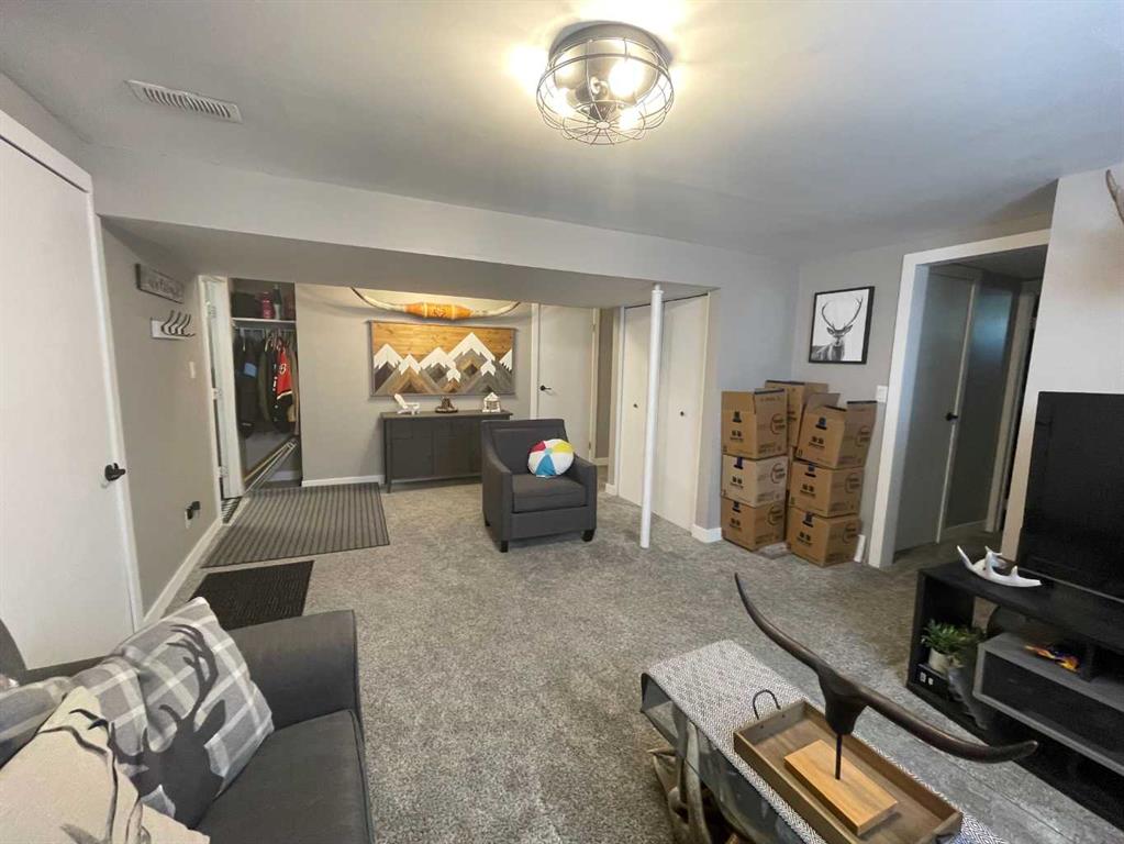 Picture for 520 6 Street W https://www.cirrealty.ca/reb/ldar/8/A2262058_14.jpg