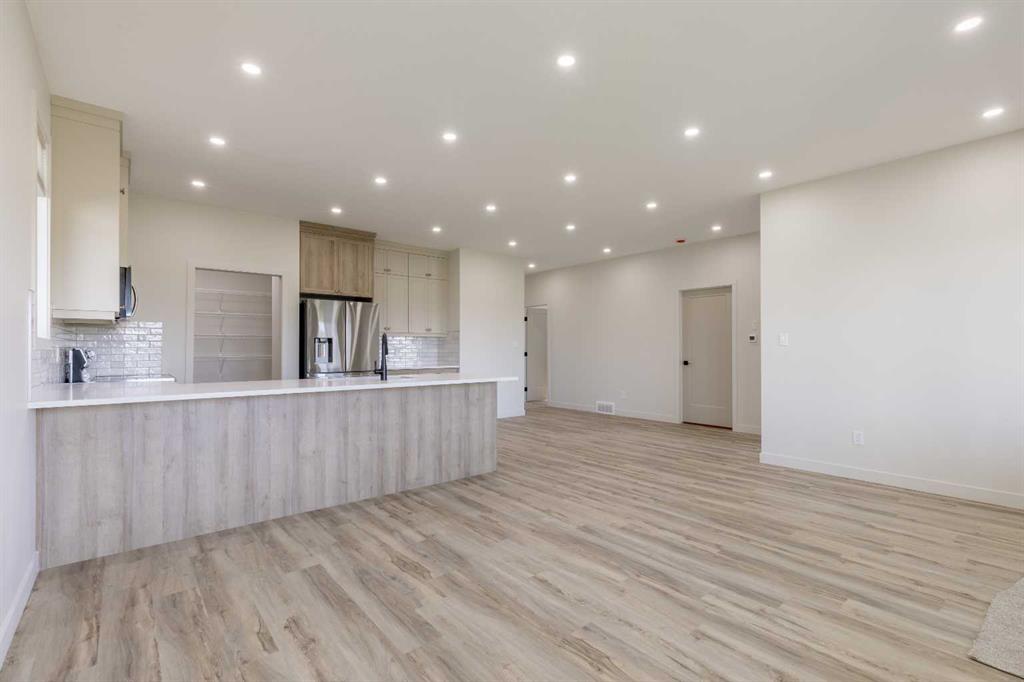 Picture for 62 E 300 S   https://www.cirrealty.ca/reb/ldar/8/A2266638_12.jpg