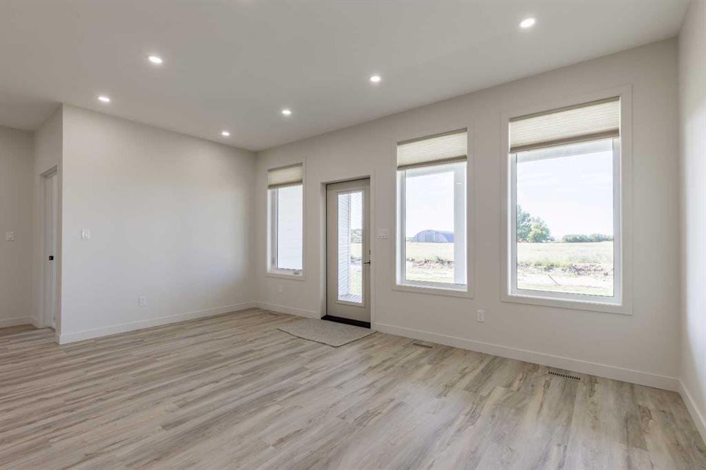 Picture for 62 E 300 S   https://www.cirrealty.ca/reb/ldar/8/A2266638_13.jpg